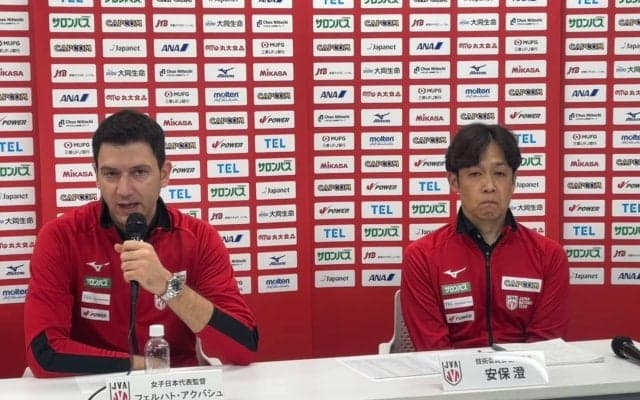 アクバシュ監督「若いチームだがオリンピックに向けて明るい将来が見えた」今季総括会見