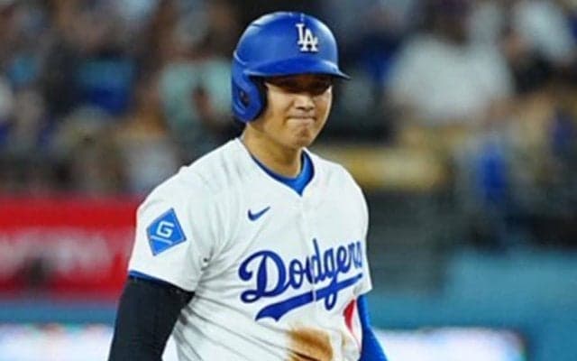 大谷翔平が出迎えた同僚との“一瞬”にファン虜「かっこいい」　LAも熱狂した1枚