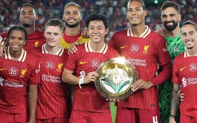 897億円補強、王者リバプールが｢緑めっちゃかわいい｣サードユニ発表！レトロな三つ葉マーク搭載の｢現代に映えるクラシックな一枚｣