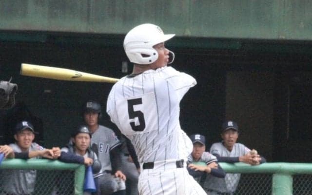 セ・リーグDH制導入でスラッガーに追い風！夏、打率5割の長距離砲・櫻井ユウヤ（昌平）は需要ピッタリの逸材だ！＜高校野球ドットコム注目選手ファイル・コム注＞

