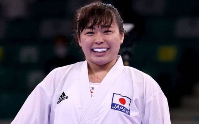 「髪の毛が長くて雨で湿気が多い時は…」美人女性空手家の三つ編みヘアに反響「可愛い」「とてもチャーミング」「素敵」