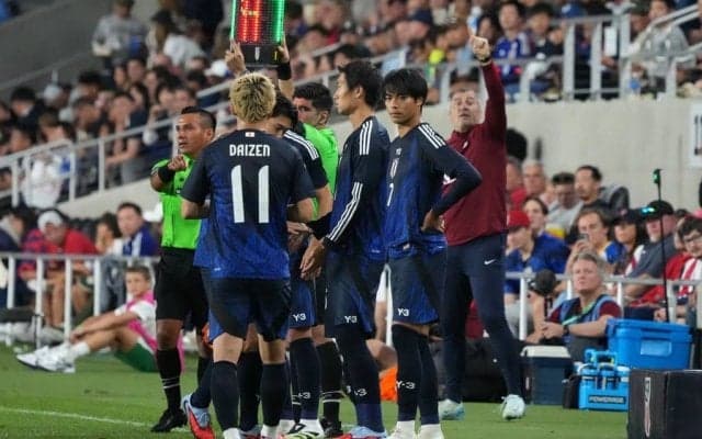 GK大迫敬介が神セーブ！鈴木唯人の絶妙クロスに伊東純也がスライディング弾！三笘薫ら3枚同時投入も無得点…森保監督が｢4バック｣の手ごたえを語ったアメリカ戦
