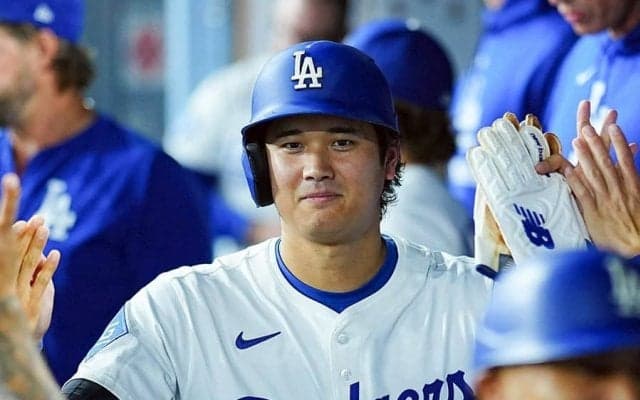 大谷翔平の背後で「脳みそバグる」　まさかの“シンクロ”…奇跡の光景にX混乱