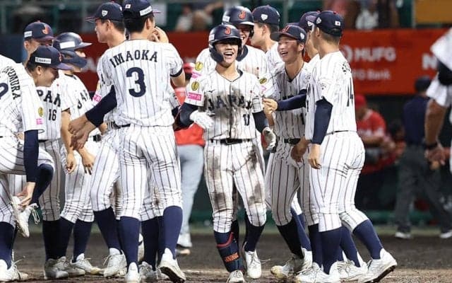 侍U18、逆転サヨナラで2大会連続の決勝進出　延長で4点差追いつく…パナマ下し無傷の7連勝