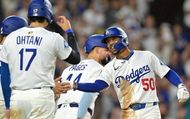 大谷翔平の目の前でベッツが“雄叫び”　貴重な瞬間…球団カメラマンが捉えた1枚