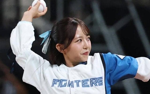 スカートなびかせ豪快足上げ「ドキドキした」　札幌美女がエスコン降臨…完璧投球に騒然