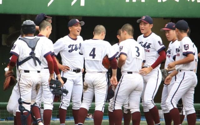 桐光学園が終盤に突き放し3回戦突破、4失策の野手陣に指揮官｢修正しなければいけない｣【神奈川】