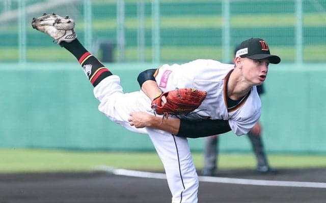 ドイツに16歳、195センチの“逸材左腕”　MLBスカウトも重ねたサイ・ヤング投手の影「似ている」