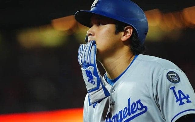 大谷翔平の“表情”に騒然「どうなってんだよ」　ド軍メディアにツッコミ殺到「よく見つけたな」