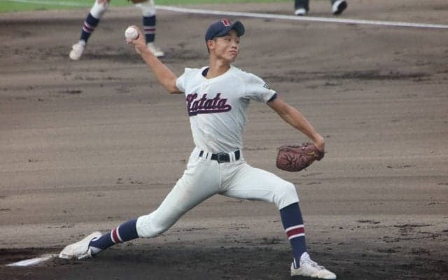 橋戸賞投手の母校・堅田が投手戦を制す！エース、4番、主将の三役をこなす大黒柱が2安打完封の活躍【滋賀】