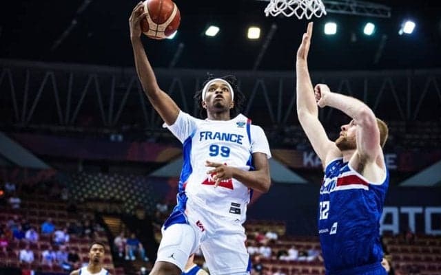 ウィザーズの若手フォワード、ビラル・クリバリーが右手親指を手術