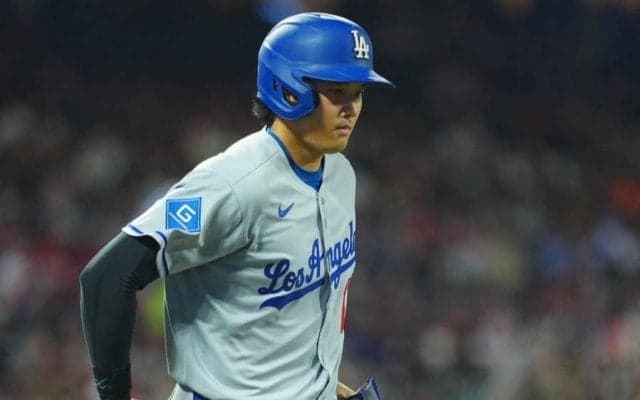 大谷翔平が“不満露わ”「滅多に見ない」　試合中に珍しい行動…ド軍メディアも驚き