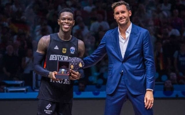 デニス・シュルーダーがW杯に続いてMVP受賞…ドイツを32年ぶり優勝に導く