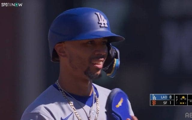 超かわいい…ベッツの技ありヒットにブルペンが揃って“フリフリ” かわいすぎるダンスに反響続々「ノリノリやー」「お祭りやん！」