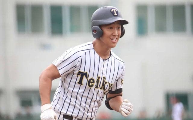 帝京の”新二刀流”が４回零封＆特大バックスクリーン満塁弾「帝京の４番に見合う選手になりたい」【東京】