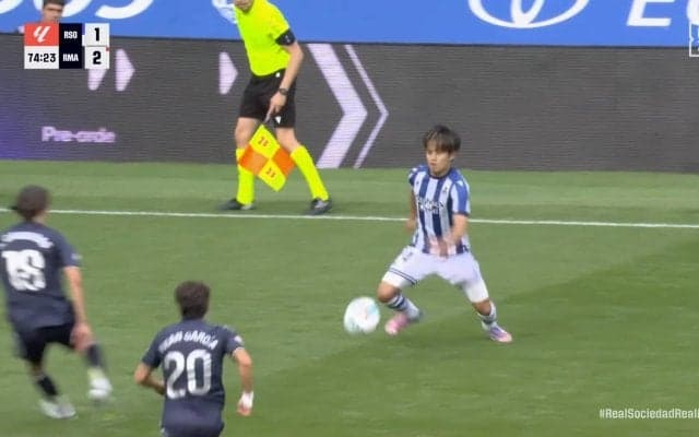 久保建英、スペイン代表との華麗なワンツーでRマドリード守備に風穴「異次元」「いい相棒みつけたな」DF2枚剥がしでチャンスメイクの瞬間