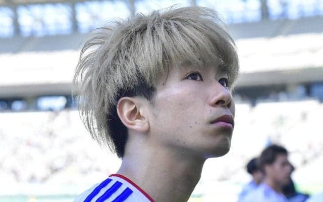 ｢必ず長崎に帰る｣闘病中のJ2長崎MFがアウェイ勝利後にサポーターと｢勝利のカンターレ｣！｢また会える日までファイトし続ける｣宣言