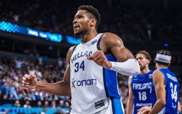 ギリシャ代表で初のメダルを手にしたヤニス「ここまでの人生で最も偉大な成果」