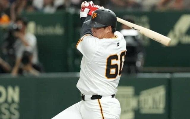 巨人22歳内野手は「まるで筒香」豪快なバックスクリーン弾が話題　すでにプロ1号もマーク「来季はクリーンアップとして育成を」