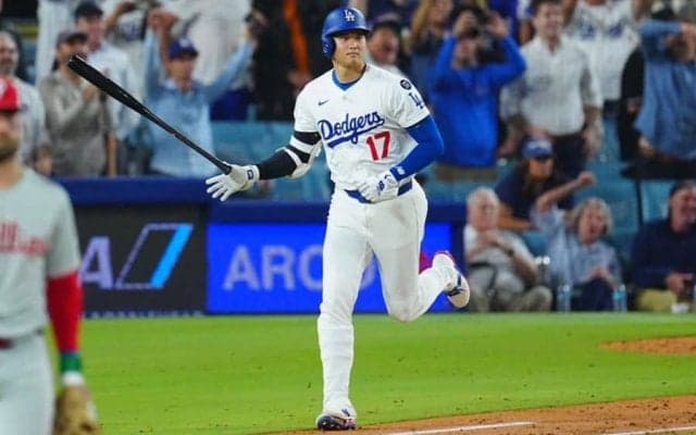 大谷翔平、2戦連発51号　鮮烈弾に本拠地熱狂…リーグトップを猛追の2本差