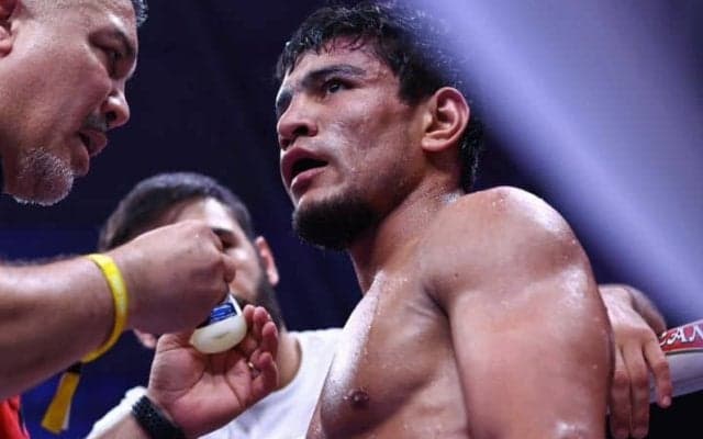 「次元が違った」井上尚弥への完敗で避けられなかった“D評価”　成す術なしのアフマダリエフを米局が酷評「全く歯が立たなかった」