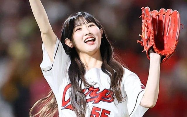 赤に“染まった”ガチ勢美女が「ばりかわです」　大暴投も笑顔の報告「いかがでしたか」