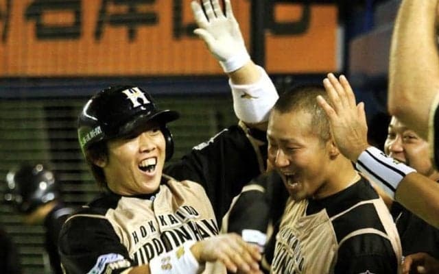 「センスがありました」中田翔は守備も超一流だった　「彼からのバックホームは本当に捕りやすかった」元同僚・日本ハムOB鶴岡慎也氏が込める誇りと敬意