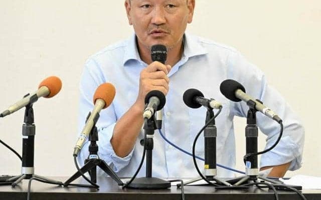 J3高知の秋田豊監督が辞意　パワハラ問題で休養もクラブに不信感