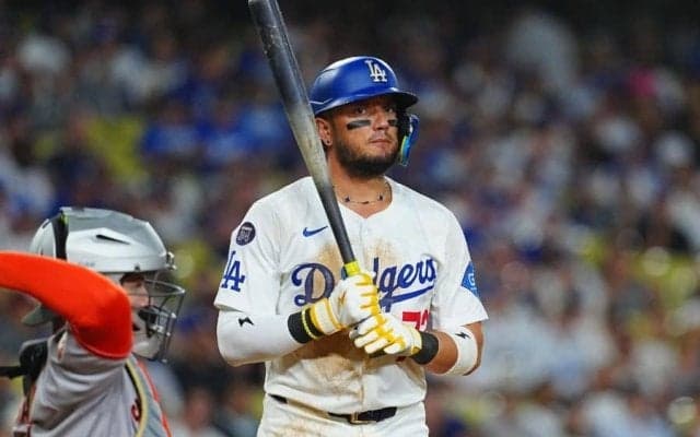 今季で契約終了…ロハスが語る“進退”「見極めたい」　チーム支える闘将の胸中