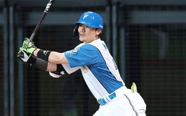 清宮幸太郎、引退の中田翔に粋な計らい？　「中田中田」にエスコン喝采、古巣後輩らが思い