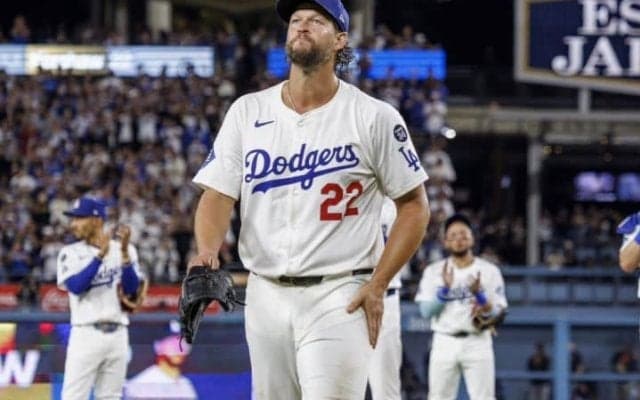 電撃引退の伝説左腕はポストシーズンで不要？　米メディアがぶち上げたド軍の最強ローテ「カーショーがいない方がより支配的」