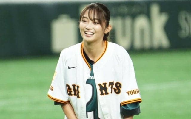 「ギャップがすごい」新人女子アナに騒然　ペコリお辞儀→豪快フォームに「大物になる」