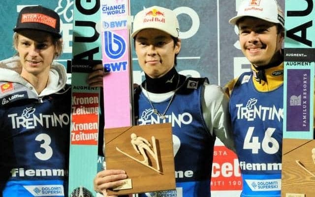 小林陵侑、五輪ジャンプ台で圧勝　「めっちゃプレッシャーかかる」