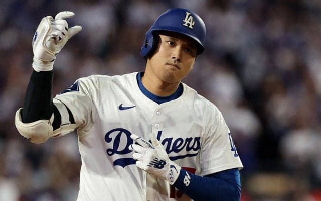 大谷翔平がカーショーに伝えた言葉の真意　LAメディアが推察…強調した“最後の仕事”