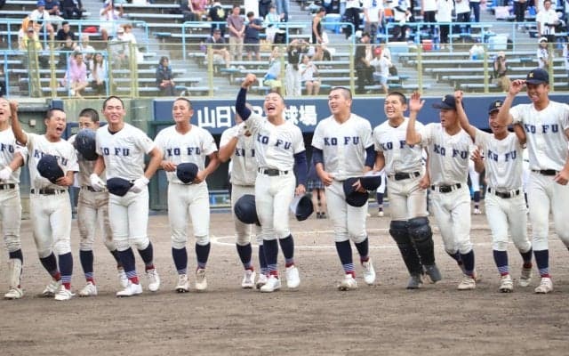 甲府工がサヨナラ勝ちで7年ぶり関東大会出場！エース右腕が魂の150球13奪三振完投！【山梨】