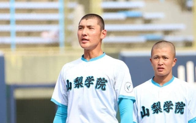 山梨学院・菰田陽生が今秋初安打で関東大会切符に貢献！指揮官は国スポでの投手復帰も示唆【山梨】