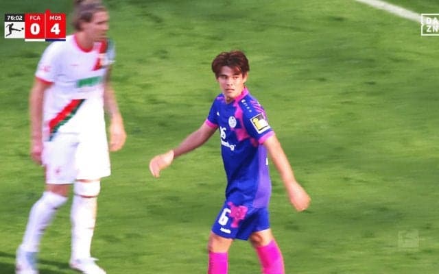 「無双だ！」「うますぎる…」覚醒の佐野海舟、おしゃれヒールパスにファン騒然「そんなこともできるの？」３人翻弄の瞬間