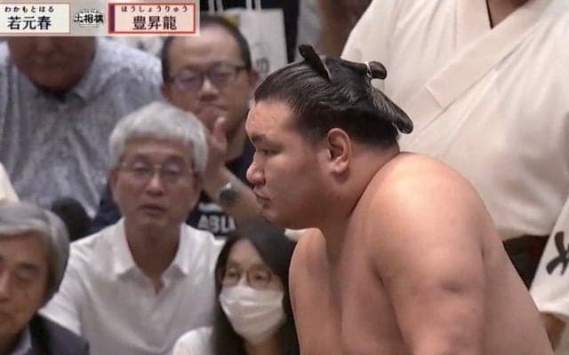 「いくら稼いだ？」横綱・豊昇龍、10連勝を決めた一番の懸賞が「厚み半端ねぇ！」視聴者騒然