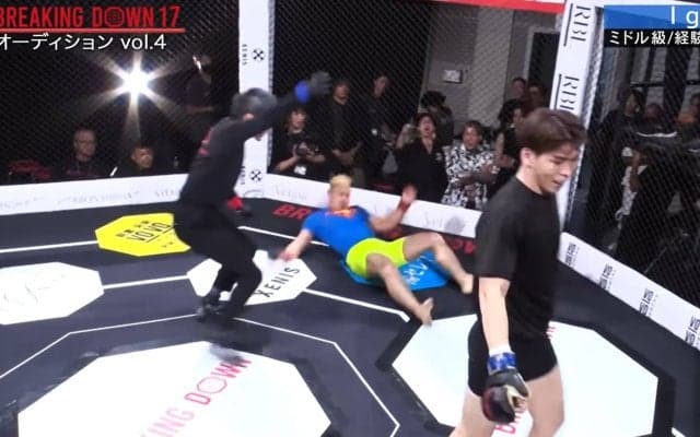 現役の元キック王者、BreakingDownで戦慄の右ハイKO 「えげつないな」会場騒然