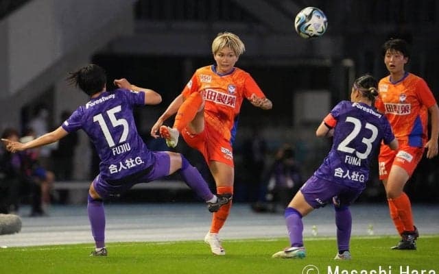 ｢永遠の24歳!?｣元なでしこFW川澄奈穂美が誕生日直前に豪快ダイビングヘッド弾！｢あったかくて可愛くて情熱的｣30代ラストゲームで健在を証明