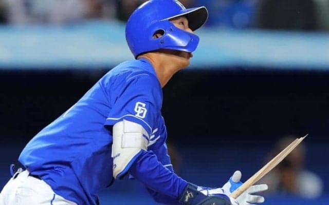 中日18歳内野手は「ドラゴンズの未来」プロ初スタメンでプロ初安打、豪快なフルスイングが話題「サード争い、楽しみすぎる」