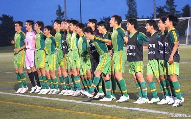 キーワードは「サッカーを学ぼう」。帝京長岡高校・古沢徹監督が選手と進むのはたゆまぬ成長への一本道　高円宮杯プレミアリーグWEST 帝京長岡高校×名古屋グランパスU-18マッチレビュー