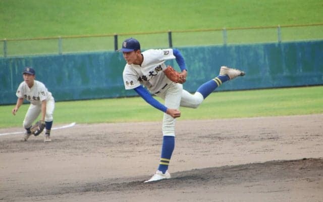 奈良大付に逸材現る！高卒プロ志望の145キロ右腕が無失点の好投【奈良】