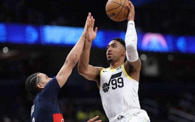 ジャズがトレーニングキャンプ前に若手フォワードのKJ・マーティンを放出