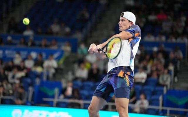 予選勝者のフチョビッチ 第8シードのティアフォーを逆転で撃破し2回戦進出「最高の気分」[木下グループジャパンオープン]