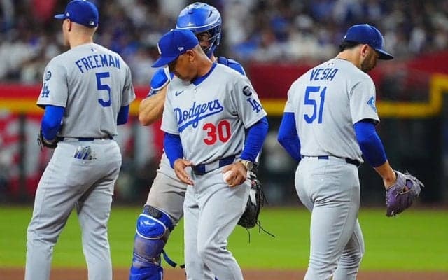 ド軍ブルペン、また先発の勝ち星消す　スネル6回1失点→佐々木朗希好投も…8回に悪夢