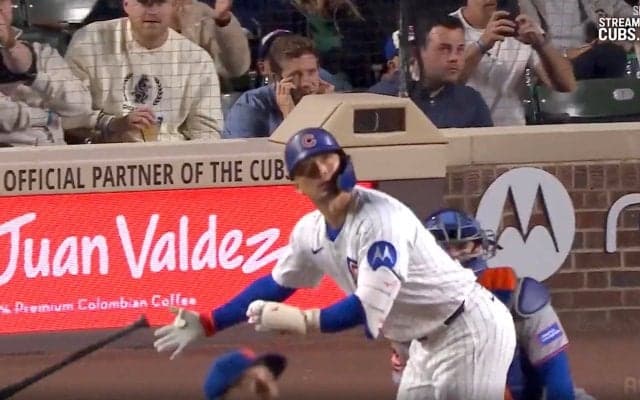 衝撃2連発は悪球打ち！ 鈴木誠也、ボール球かっ飛ばす29号弾に「えげつないコースホームランにしたな」同僚も思わず首を振り“脱帽”