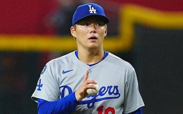 山本由伸を絶賛するカーショー「信じられない」　CY賞は困難も…「匹敵、それ以上かも」