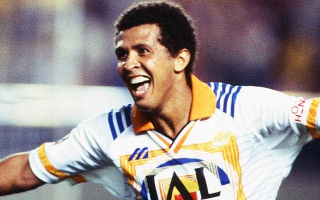 【Ｊリーグ】「飛行機ポーズ」で大人気　清水エスパルスを全国区にしたトニーニョのゴールパフォーマンス