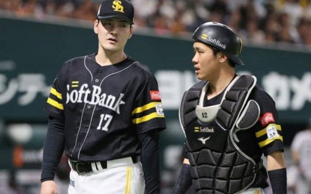 なぜ小久保ソフトバンクは単独最下位からリーグ連覇を成し遂げたのか　甲斐が抜けても…光った「陰のMVP」の貢献